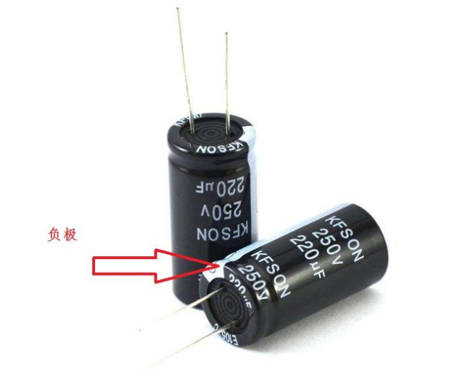 「NIPPON CHEMI-CON」電解電容極性接錯會爆炸，如何避免？